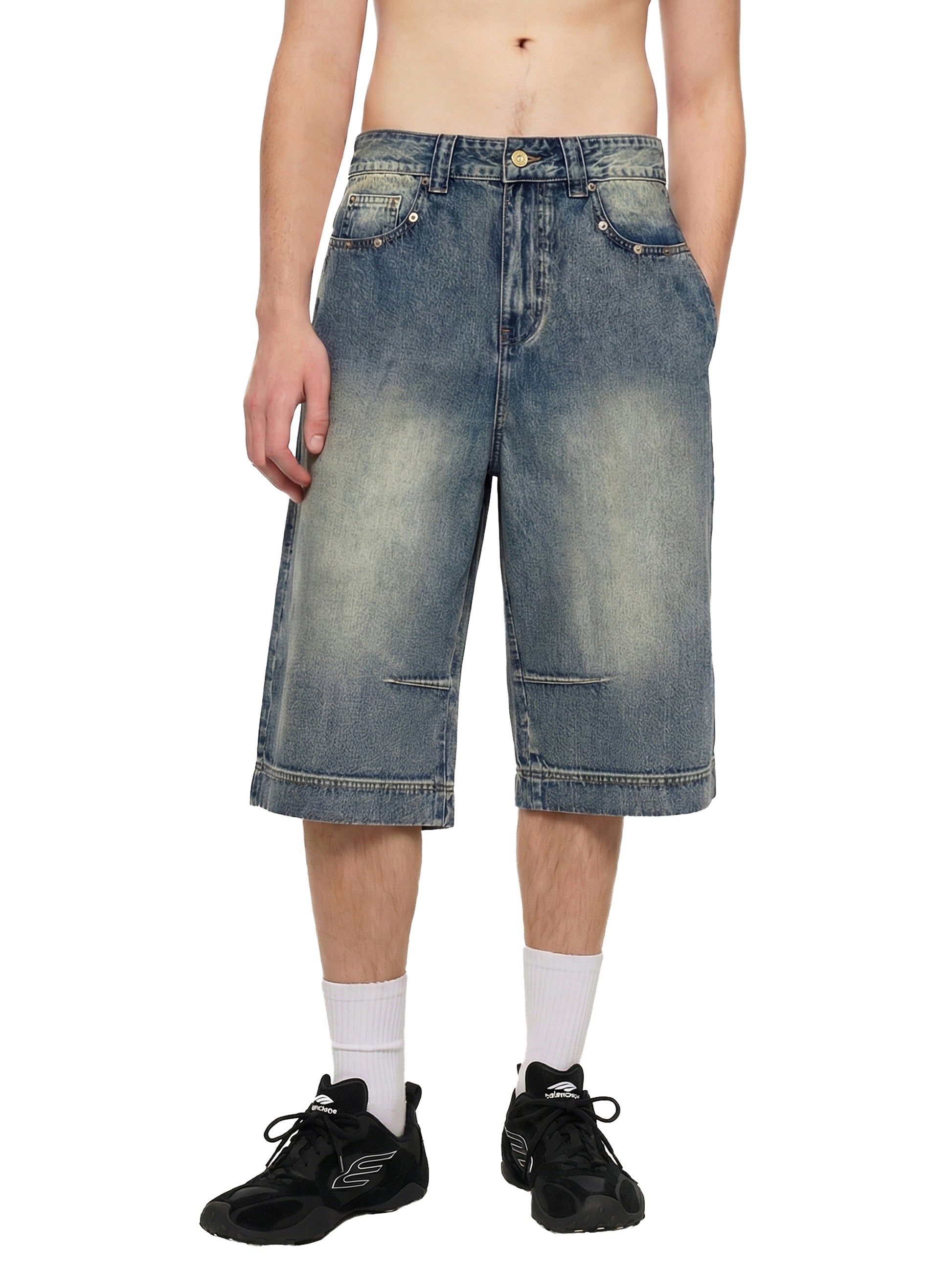 Vintage Wash Baggy Denim Shorts - Model 1